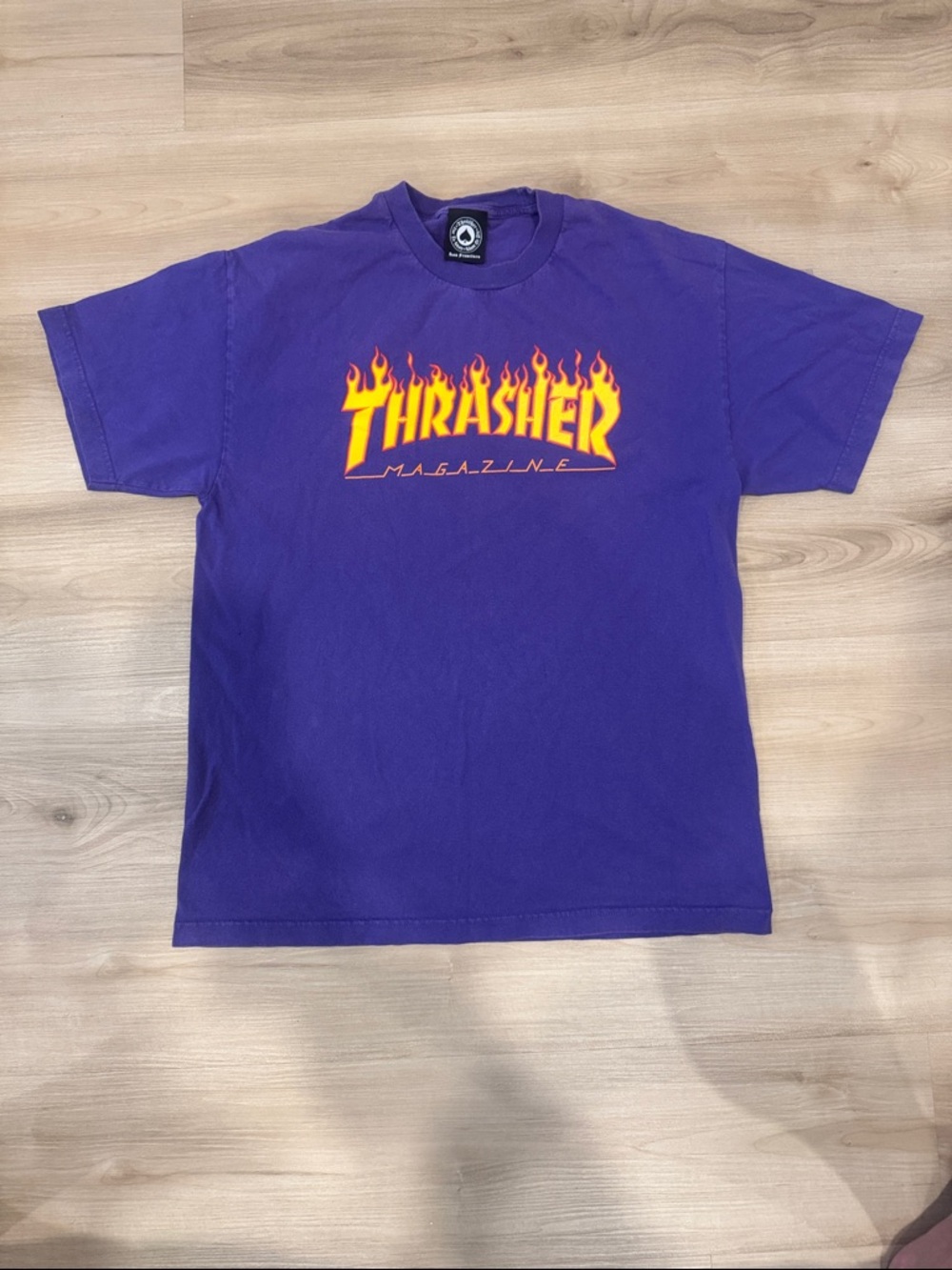 Men’s Large Thrasher purple Tshirt with Graphic print